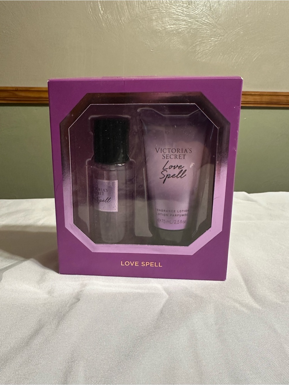 Victoria's Secret Love Spell Gift Set - Purple